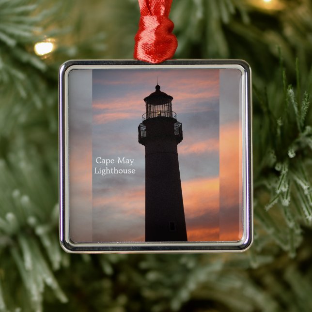 Adorno Metálico Cape May Lighthouse Ornament (Árbol)