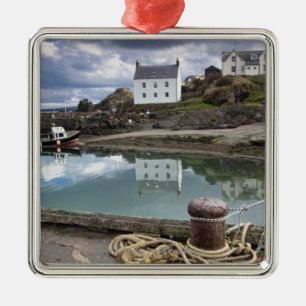 Adorno Metálico Casas y barcos a lo largo del agua