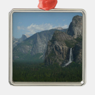 Adorno Metálico Cascada Bridalveil y Half Dome en Yosemite