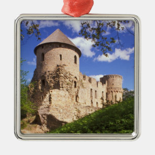 Adorno Metálico Castillo de Cesis en Letonia central.