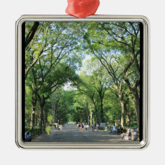 Adorno Metálico Central Park: Paseo del Poeta en Verano
