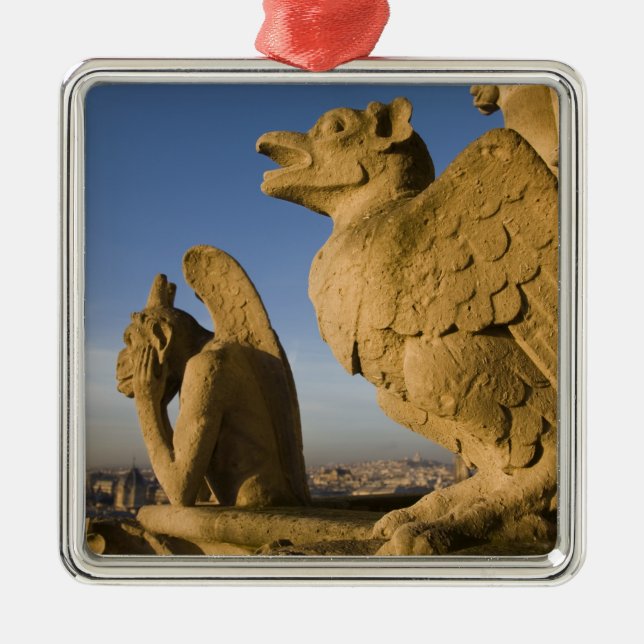 Adorno Metálico Chimera en la fachada de la catedral de Notre Dame (Frente)