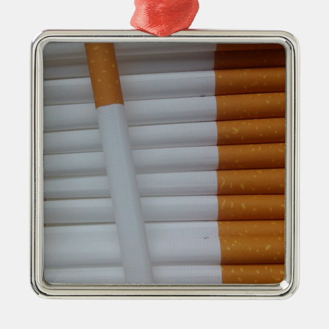 Adorno Metálico Cigarrillos vacíos agrupados (Frente)