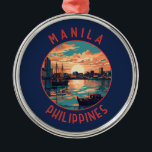 Adorno Metálico Círculo retro en angustia de Manila en Filipinas<br><div class="desc">Diseño de viaje vectorial retro de Manila. Manila,  la capital de Filipinas,  es una ciudad costera densamente poblada en la isla de Luzon,  que mezcla la arquitectura colonial española con rascacielos modernos.</div>