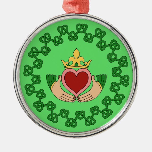 Adorno Metálico Claddagh y Green Knotwork (Frente)