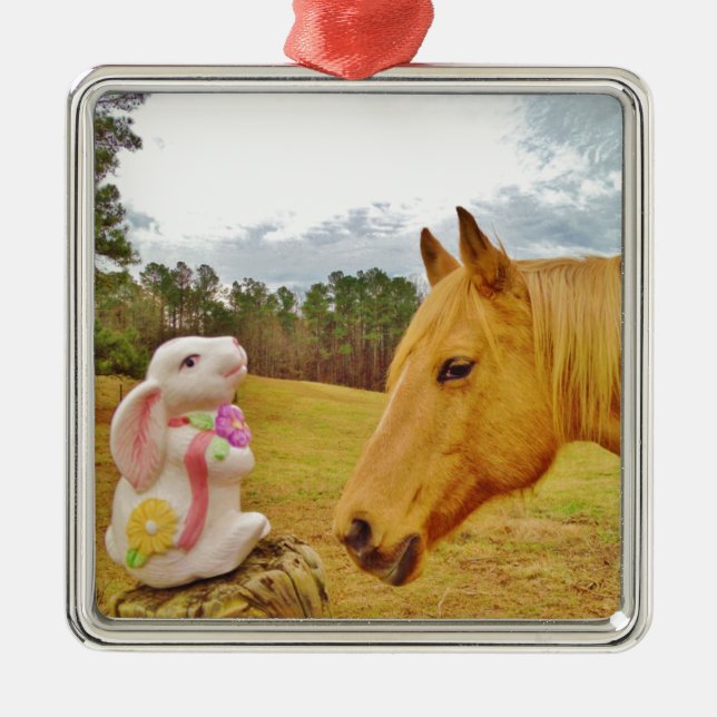 Adorno Metálico Conejo blanco y caballo amarillo (Frente)