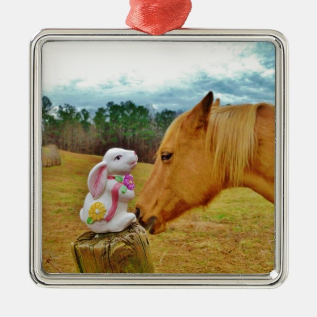 Adorno Metálico Conejo blanco y caballo amarillo (Frente)