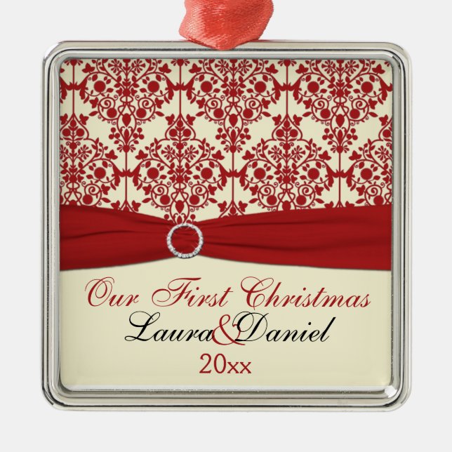 Adorno Metálico Cream and Red Damask First Christmas Ornament (Frente)