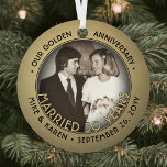 Adorno Metálico Cualquier texto 2 foto Aniversario del Boda de Oro<br><div class="desc">Celebrar un alegre aniversario dorado del 50° boda con una foto personalizado de 2 "Casados 50 años" en negro y oro redondeando el adorno metalizado de Navidad. Todos los textos e imágenes de esta plantilla son fáciles de personalizar y pueden ser diferentes o iguales en el frente y en el...</div>