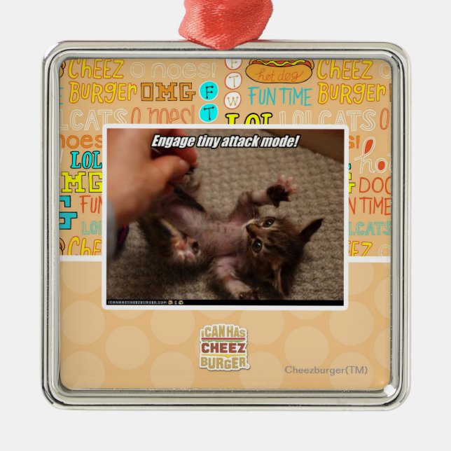 Adorno Metálico ¡Dedique el modo minúsculo del ataque! (Frente)