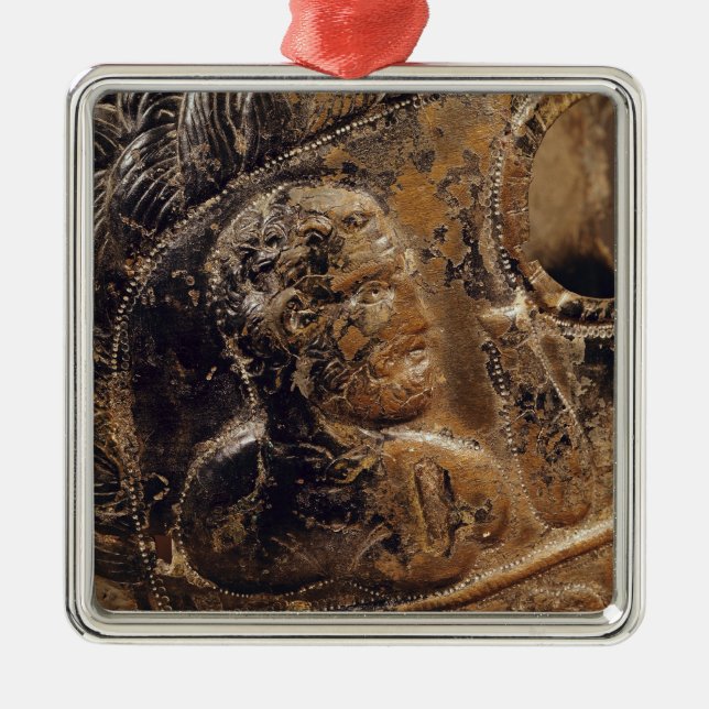Adorno Metálico Detalle de la máscara de un gladiador (Frente)
