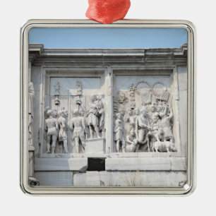 Adorno Metálico Detalle del arco de Constantina