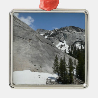 Adorno Metálico Dominios de granito nevado I en el Parque Nacional