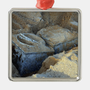 Adorno Metálico Dos dispositivos encajonados llenos