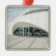 Edificio blanco futurista moderno