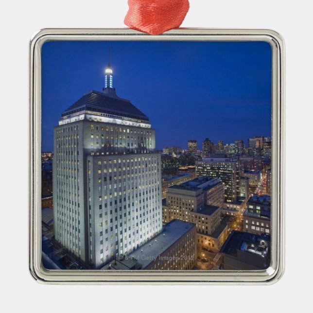 Adorno Metálico Edificio viejo de Juan Hancock con Boston en (Frente)