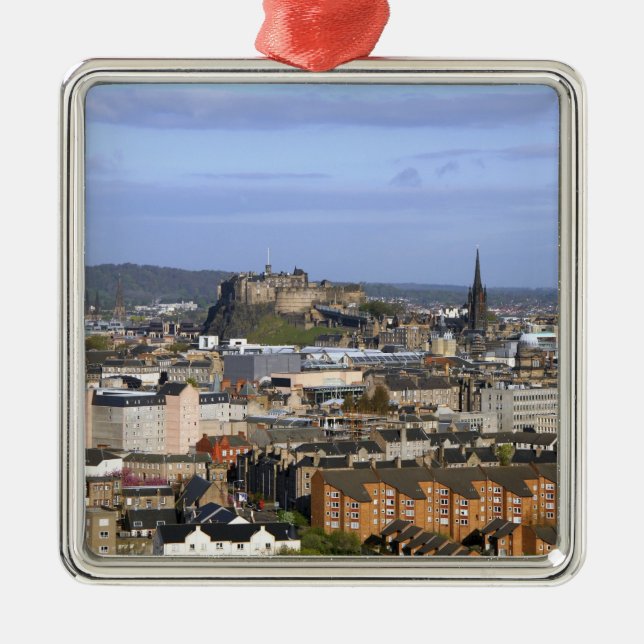 Adorno Metálico Edimburgo, Escocia. Vistas al centro (Frente)