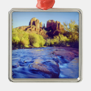 Adorno Metálico EE. UU., Arizona, Sedona. Cathedral Rock reflejand