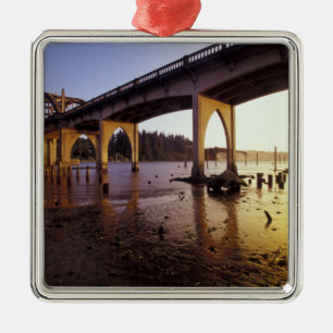 Adorno Metálico EE. UU., Oregón, Florence. Puente Siuslaw y