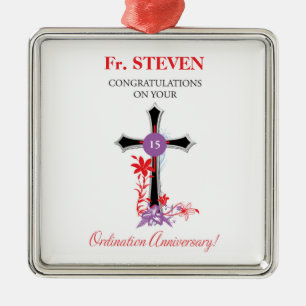 Adorno Metálico El 15° Aniversario de la Ordenación del Sacerdote 