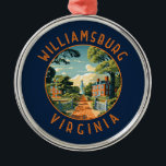 Adorno Metálico El círculo de problemas retro en Williamsburg Virg<br><div class="desc">Diseño de viajes de vector retro de Williamsburg. Williamsburg,  una ciudad del estado de Virginia en los Estados Unidos,  fue la capital de la colonia de Virginia entre 1699 y 1780 y tuvo un rol significativo en la Revolución Americana.</div>