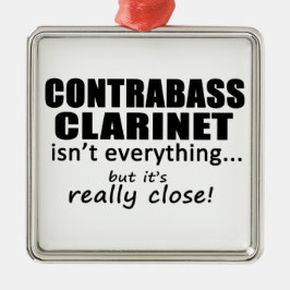 Adorno Metálico El Clarinete Contrabass no lo es todo