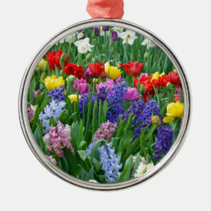 Adorno Metálico El colorido jardín de flores de primavera