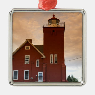 Adorno Metálico El Faro de Two Harbors con vista a la Bahía de Aga