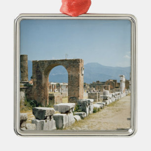 Adorno Metálico El Foro con las montañas en segundo plano