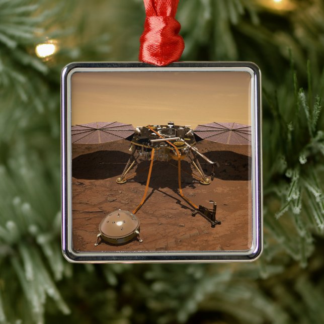Adorno Metálico El Lander Insight Opera En La Superficie De Marte. (Árbol)