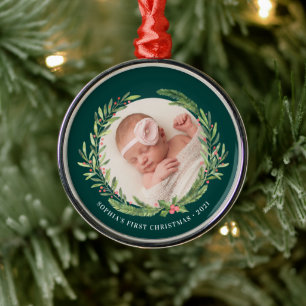 Adorno Metálico Elegante Wreath First Christmas Photo Green