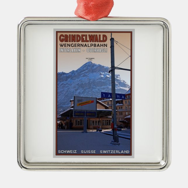 Adorno Metálico En la estación de tren de Grindelwald (Frente)