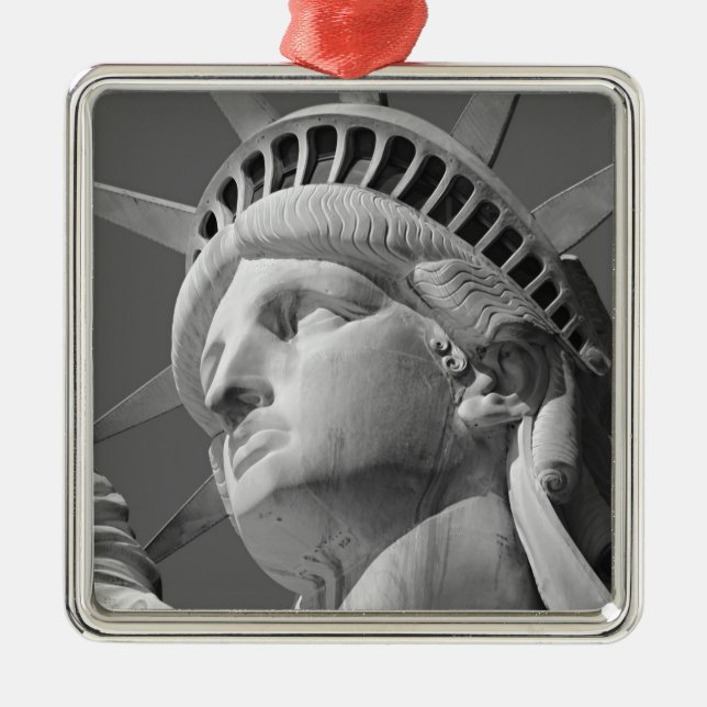 Adorno Metálico Estatua de la libertad en blanco y negro (Frente)