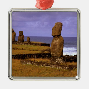 Adorno Metálico Estatua Moai de la Plataforma Tahai Resúmenes Pasc