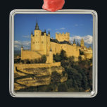 Adorno Metálico Europa, España, Segovia. El imponente Alcázar,<br><div class="desc">Europa,  España,  Segovia El imponente Alcázar,  en Segovia,  es uno de los castillos más famosos de España y es Patrimonio de la Humanidad � Ric Ergenbright / DanitaDelimont.com</div>