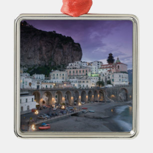 Adorno Metálico Europa, Italia, Campania (Costa de Amalfi) Atrani: