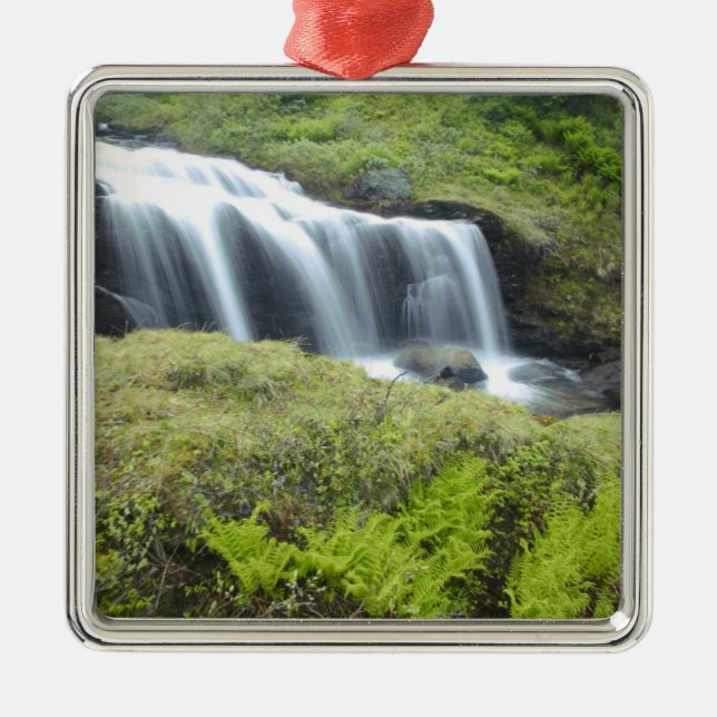 Adorno Metálico Europa, Noruega. Cascada. (Frente)