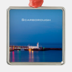 Adorno Metálico Faro de Scarborough