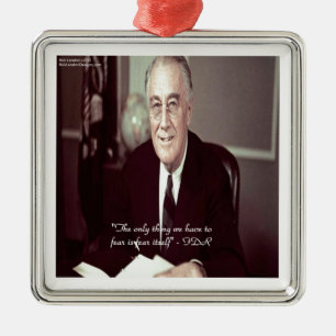 Adorno Metálico FDR y la cita "Nada que temer"