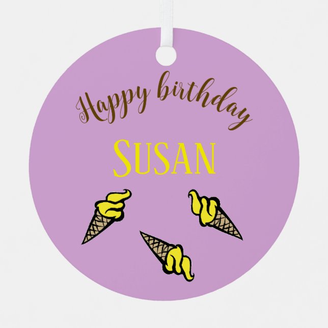 Adorno Metálico Feliz cumpleaños, helado amarillo en morado (Anverso)