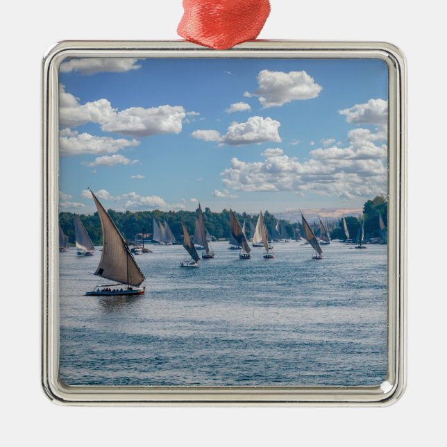 Adorno Metálico Feluccas navegando por el Nilo - Asuán, Egipto (Frente)