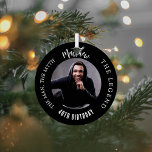 Adorno Metálico Festividad de la leyenda del mito masculino<br><div class="desc">Un fondo negro clásico. Texto: El hombre,  el mito,  la leyenda. Personaliza y agrega su nombre,  edad y foto.</div>
