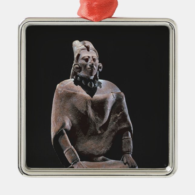 Adorno Metálico Figura del rey mayas sentado, de la Isla de Jaina (Frente)