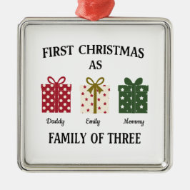 Adorno Metálico First Christmas as Family of Three Gift