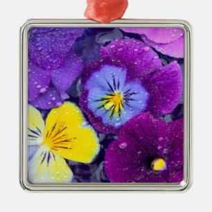 Adorno Metálico Flores de pensamiento flotando en baño de pájaros 