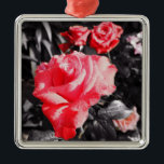 Adorno Metálico Flores de Rosa Románticas #3<br><div class="desc">Flores de Rosa Románticas. Diseño disponible en otros productos.</div>