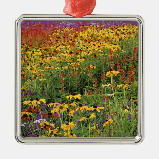 Adorno Metálico Flores expuestas en los Jardines Internacionales d (Frente)