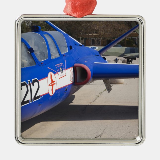 Adorno Metálico Formador Fouga Magister francés (Frente)