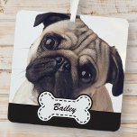 Adorno Metálico Fotos de mascotas sobre el nombre de un hueso de p<br><div class="desc">Agregue el nombre del mascota en la tipografía de escritura lúdica en una simple placa de nombre óseo de perro. Añadir foto de mascota personalizado.</div>