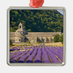 Adorno Metálico Francia, Gordes. Monasterio cisterciense de